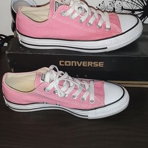 Pink converse 💗